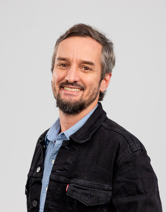 Prof. Dr. Caio De Salvi Lazaneo